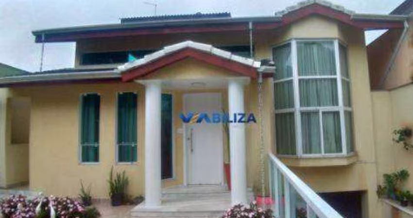 Sobrado Mobiliado em Arujá - Estuda Permuta!