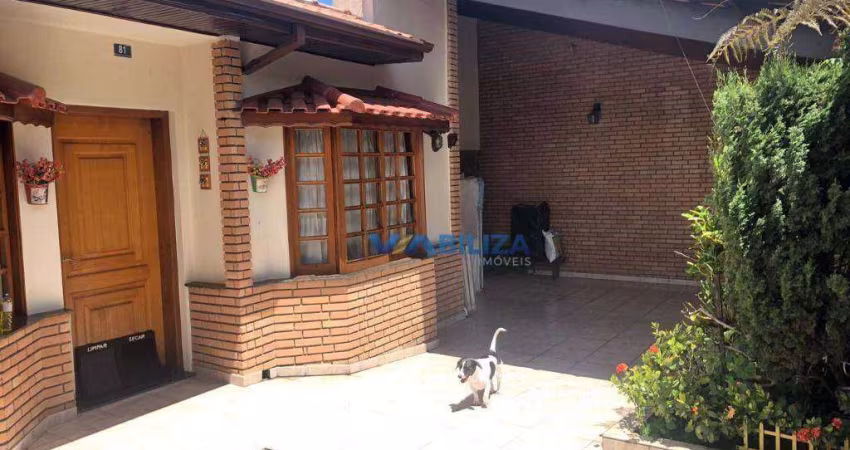 Casa com 2 dormitórios à venda, 230 m² por R$ 1.100.000,00 - Vila Galvão - Guarulhos/SP