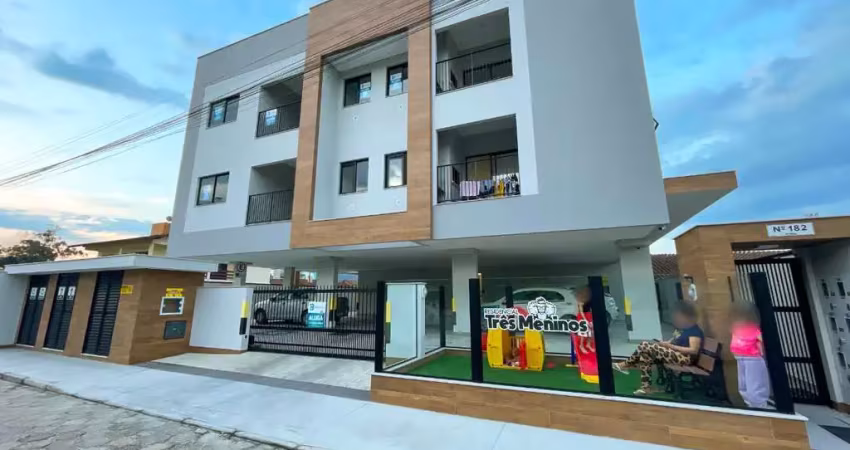 Apartamento com 2 quartos para alugar em Universitários, Biguaçu 