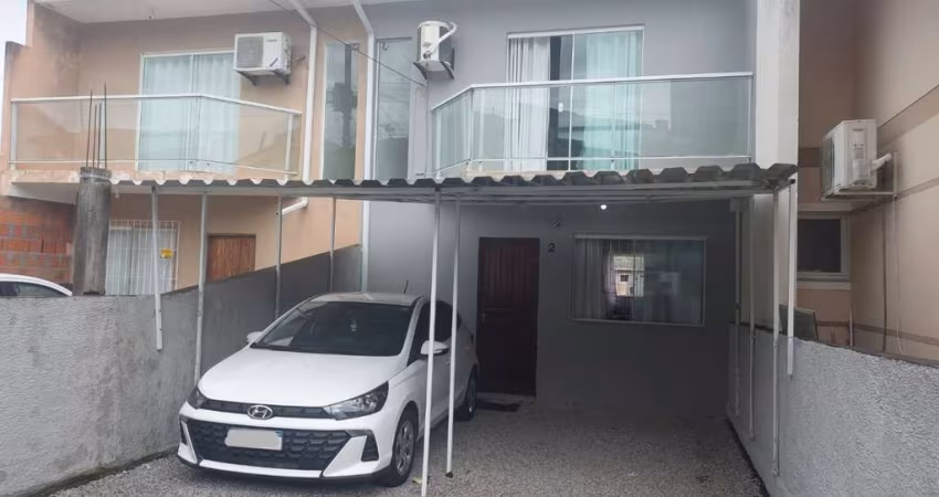 Casa com 2 quartos à venda no Forquilhas, São José 