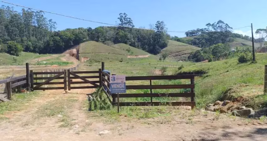 Terreno à venda no Centro, Antônio Carlos 
