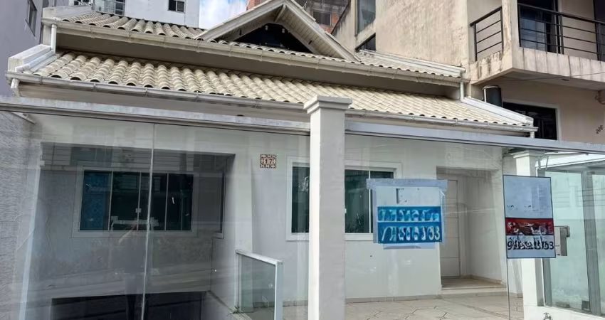 Casa com 3 quartos à venda no Barreiros, São José 