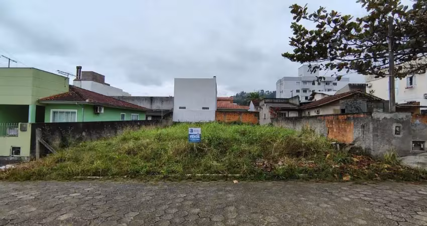 Terreno à venda em Fundos, Biguaçu 