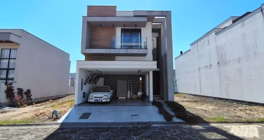 Casa em condomínio fechado com 3 quartos à venda em Deltaville, Biguaçu 