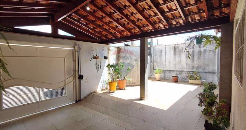 Casa Reformada à Venda: Jardim Novo Itacolomi, SP