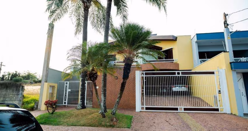 Casa à venda no bairro Nova Mogi - 3 Suítes - Mogi Mirim - R$ 950.000,00