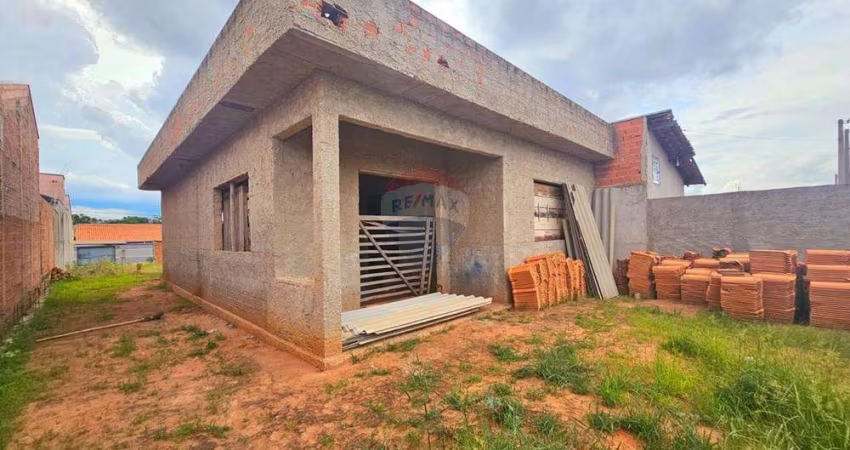 Vende-se Casa em  Fase de Acabamento 80m² Jd. Furlan - Estiva Gerbi/SP