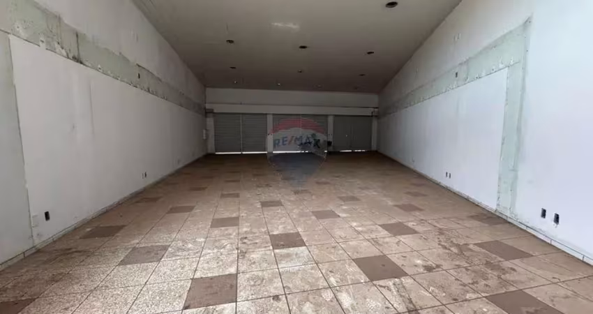 Salão comercial/loja/box para alugar, com 2 banheiros 220 m² por r$ 6.000/mês