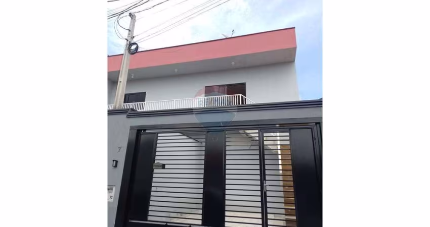 Charmosa Casa Moderna em Estiva Gerbi, SP