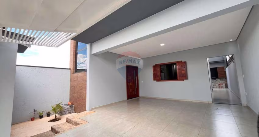 Sobrado no Jd Esmeralda com 3 dormitórios sendo 1 Suíte, Gourmet, Sacada com Vista por R$599.900,00. Proprietário Ouve Propostas e Estuda Permuta!