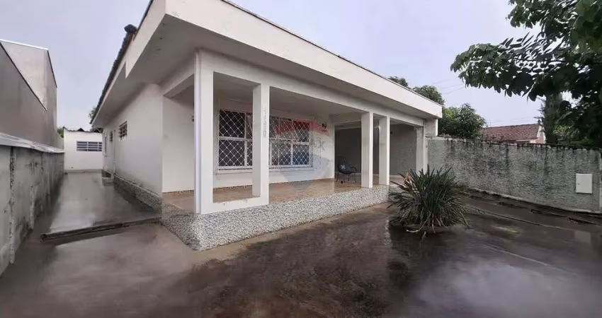 Casa com 3 quartos à venda na Rua Major Braga, 1490, Centro, Aguaí