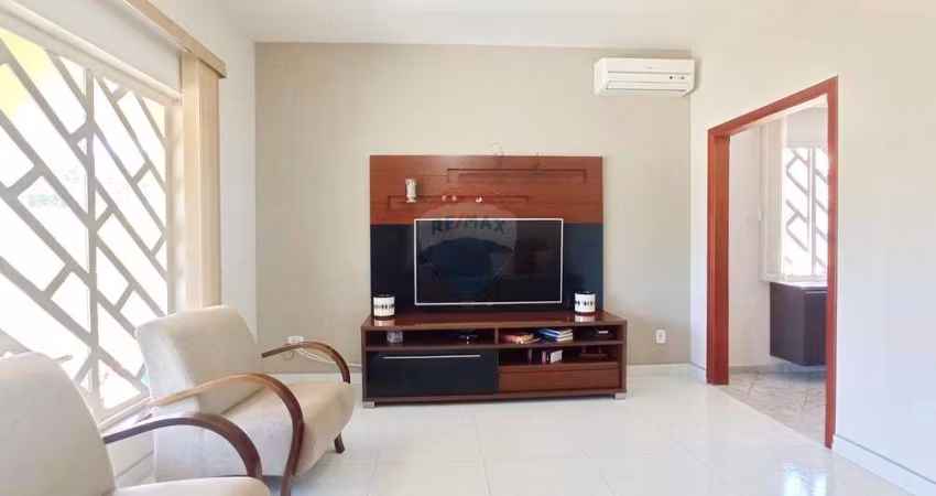 Lindo Imóvel com Três Dormitórios