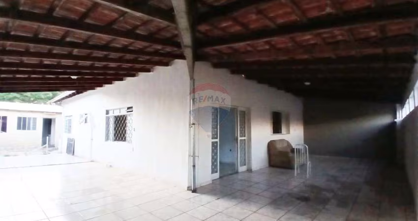 CASA COM EDICULA DE FUNDO Por R$290.000,00 -VILA SÃO CARLOS, MOGI GUAÇU -SP