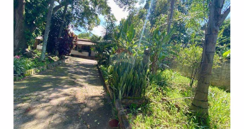 Casa com 3 dormitórios à venda, 287 m² por R$ 560.000,00 - Conjunto Habitacional General Euclides Figueiredo - Itapira/SP