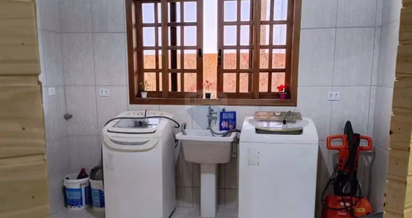 Casa - 4 quartos (3 suítes) + edícula completa + salão comercial - aceita permuta dentro de jaguariúna!