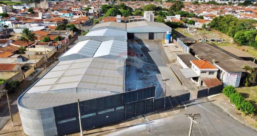 ALUGA-SE GALPÃO COMERCIAL  COM 6585,12 DE ÁREA TOTAL EM MOGI GUAÇU-SP