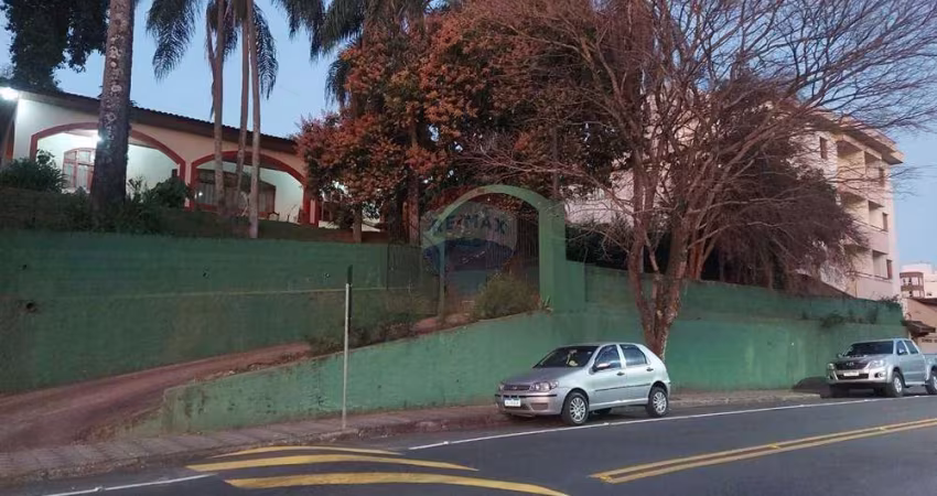 Chácara à Venda em Lindóia/SP com 3. 533 m² - Valor  R$ 2.300.000,00