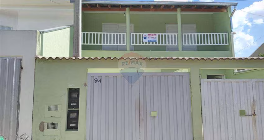 Casa 2 dormitórios, 1 banheiro, para locação no Jardim Mirassol por 1.600,00 + 100,00 IPTU