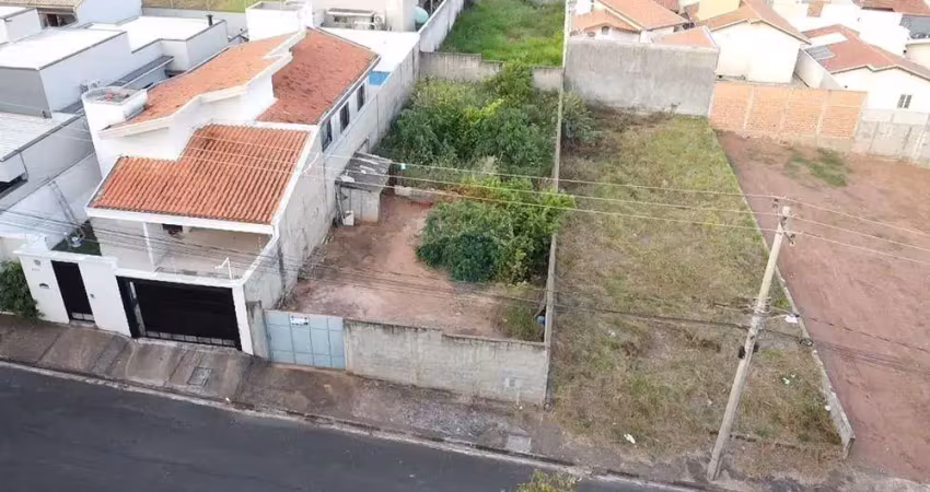 Terreno murado com portão – 300 m² – jardim califórnia