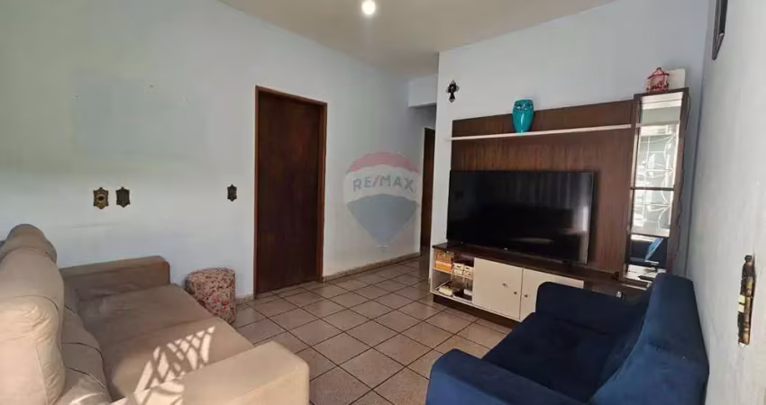 Casa com 4 quartos à venda na Rua das Papoulas, 151, Jardim Ipê Pinheiro, Mogi Guaçu