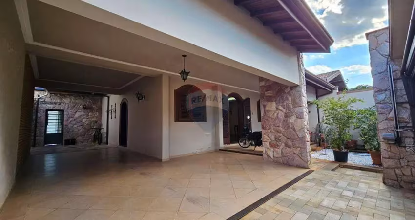 Casa de alto padrão à venda no centro de itapira - ao lado do parque juca mulato