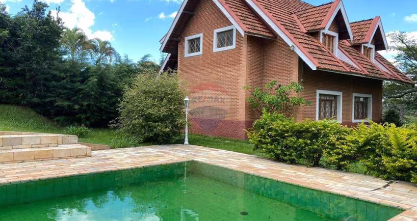 Chácara com Estilo e Conforto – Piscina, Pomar e Muito Espaço Verde