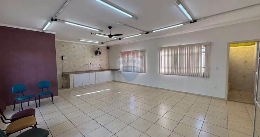 Duas Salas para locação/ Total 70 m², com Dois Banheiros - Centro