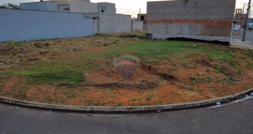 'Terreno à venda no Jardim Imperial, c/ 202,62 m² e totalmente plano e de esquina em Mogi Guaçu -SP