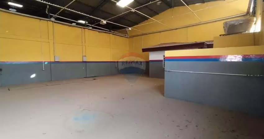 Galpão para locação com 350 metros quadrados em mogi guaçu