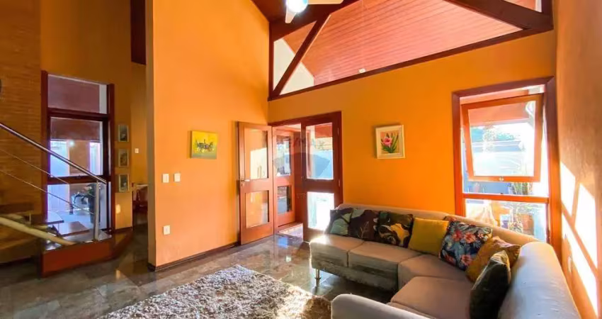 Casa térrea no centro de mogi mirm - área gourmet com piscina - r$ 950.000,00