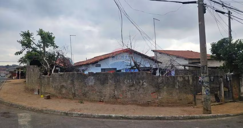 Casa a venda no jardim ipê pinheiros as margens da av flamboyants
