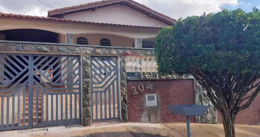 Casa com 3 quartos à venda no Jardim Itamaraty, Mogi Guaçu 