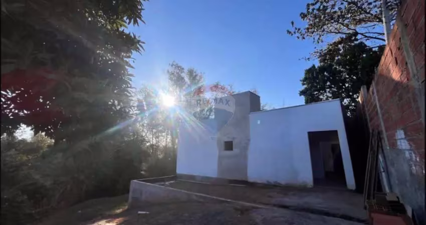 Chácara com casa em construção em fase de acabamento, no chácara santo andré por r$240.000