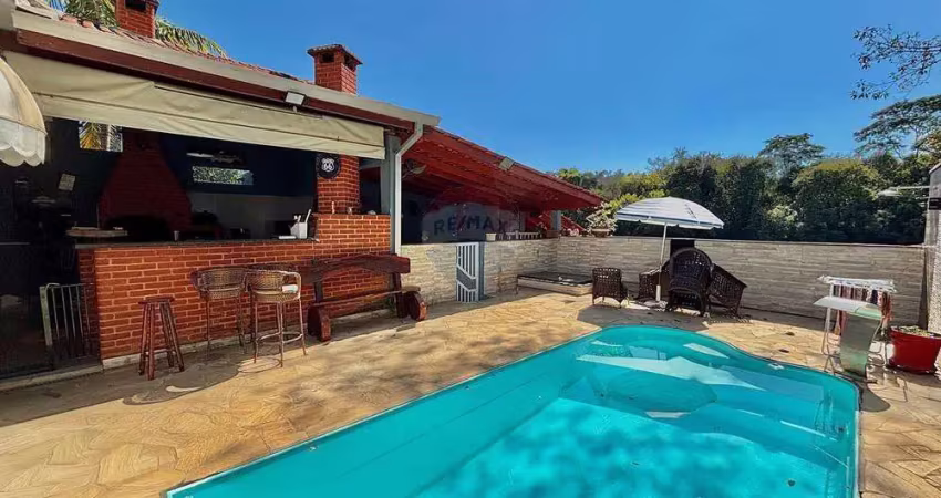 Casa planejada e mobiliada as margens do rio mogi guaçu disponível para aluguel !