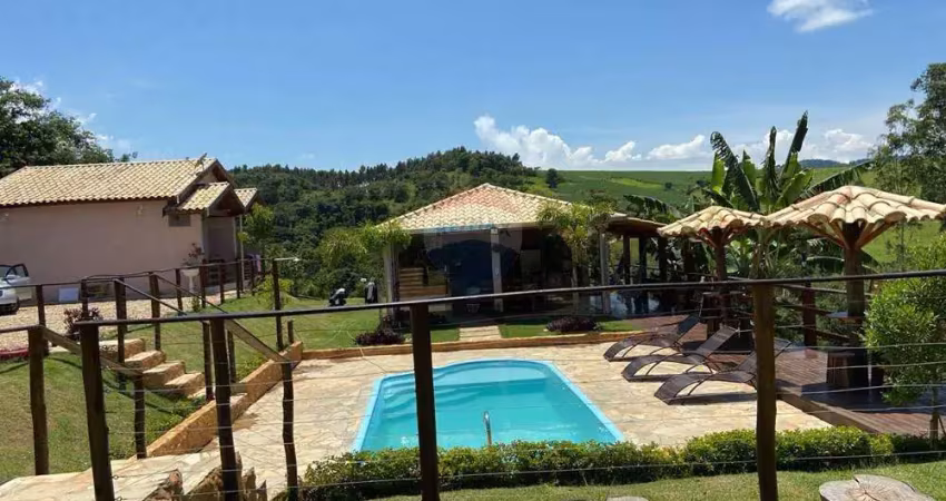 Casa campo/pousada 170m2 construído, 2000 m2 todo cercado área total, 2 suítes  mobiliadas , cozinha gourmet, 06 vagas descobertas, 1 lavanderia