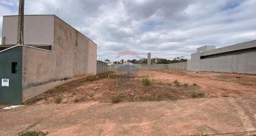 Terreno com 485m² de área total em mogi mirim - jardim regina - aceita financiamento