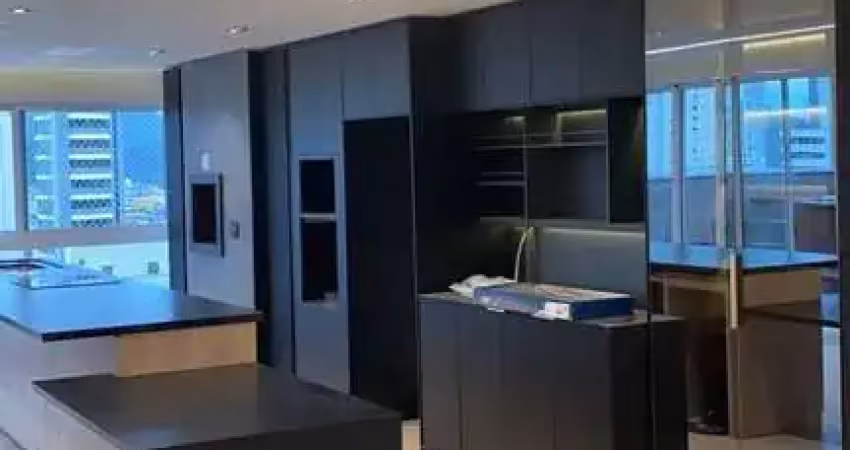 Cobertura Duplex no Edifício Porto Di Bari em Balneário Camboriú