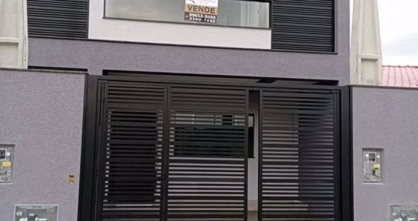 Sobrado alto padrão com 2 suítes e 2 vagas