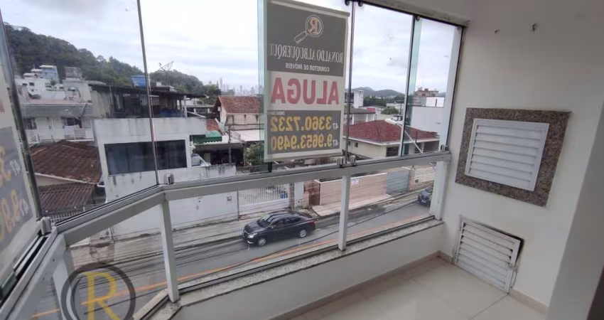 Dona Zilda - Apartamento com 2 dormitórios e 1 vaga de garagem no Tabuleiro (Centro)