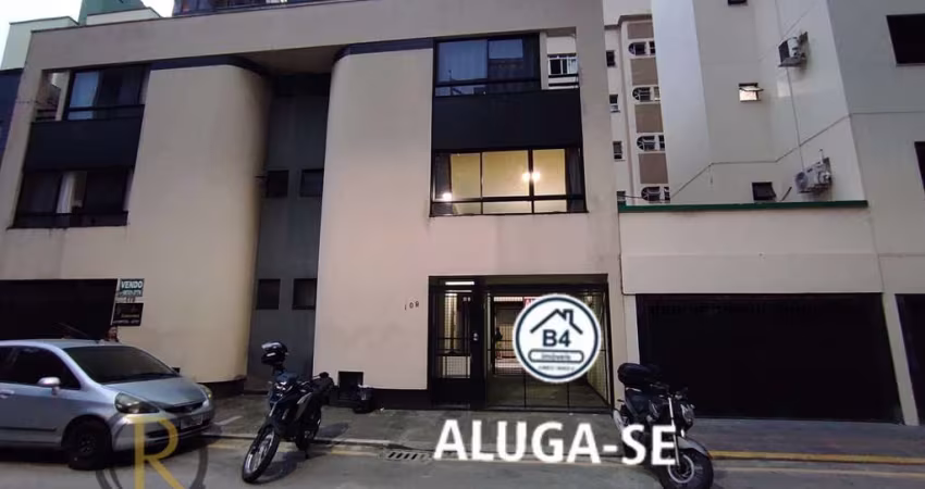 Sobrado quadra-mar a 50 metros da Praia Central
