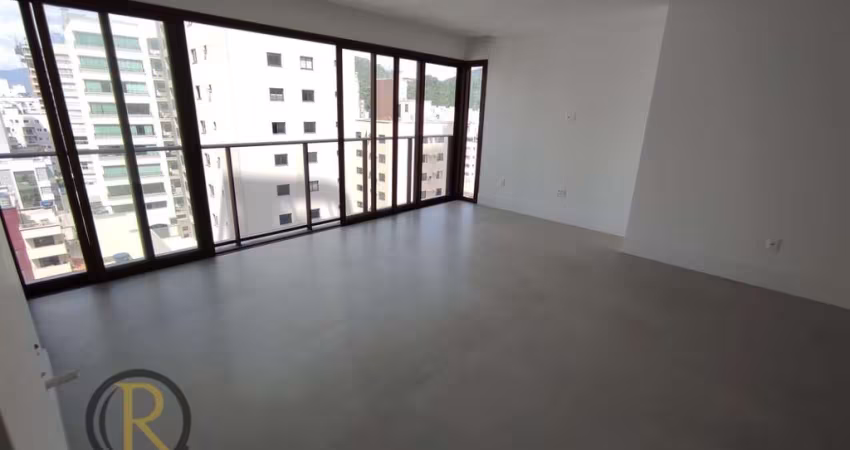 Apartamento Alto Padrão com 4 suítes e 4 vagas no Coração de Balneário Camboriú
