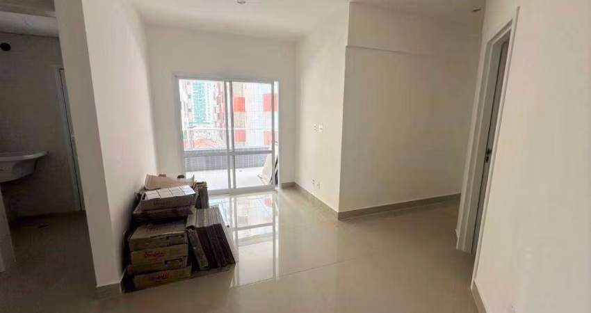 Apartamento à venda no bairro  Guilhermina em Praia Grande/ SP.