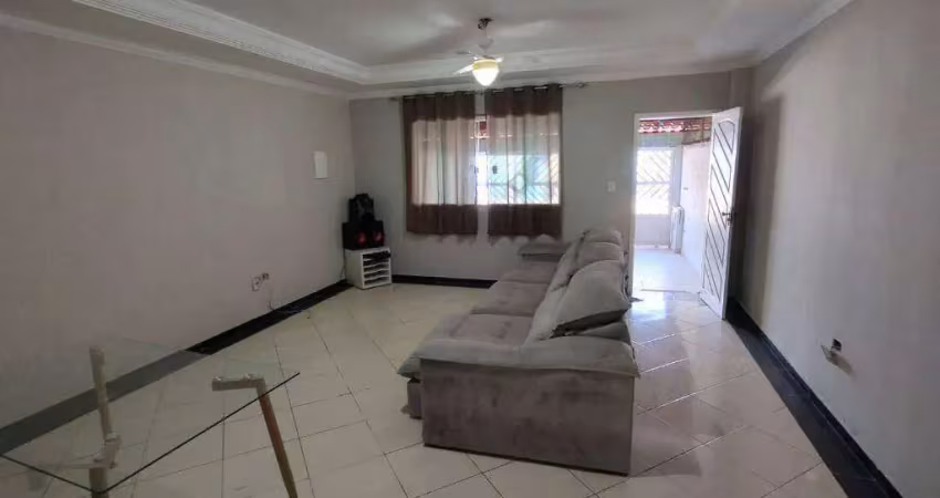 Casa com 3 quartos à venda na Rua Santa Rita de Cássia, Vilamar, Praia Grande