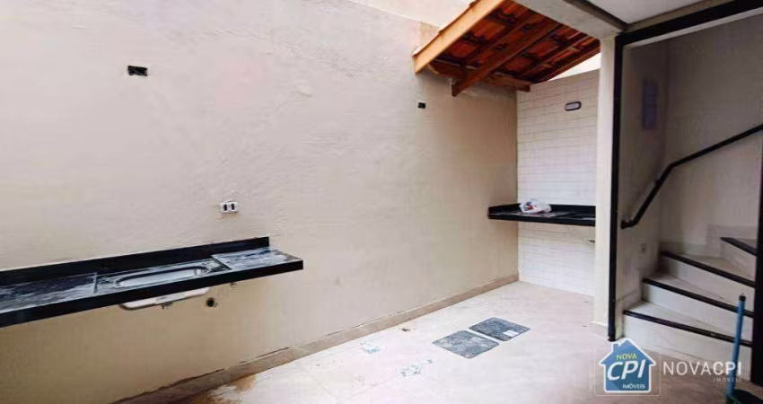 Sobrado com 2 Quartos na Tupi em Praia Grande/SP