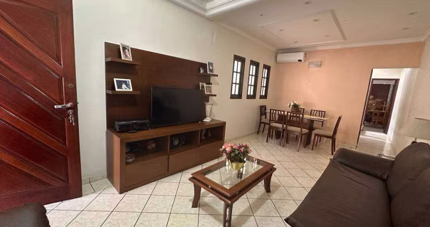 Sobrado com 3 Quartos Vila Guilhermina em Praia Grande/SP
