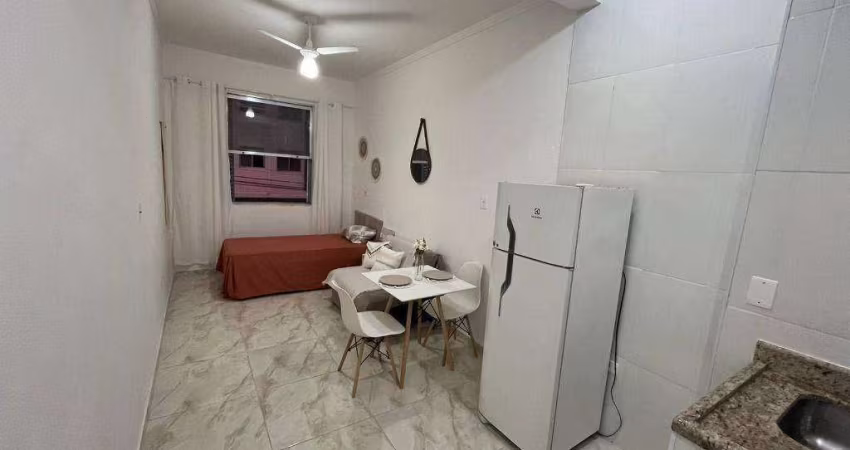 Kitnet mobiliada à venda na Aviação – Frente mar – 1 vaga – Pronta para morar