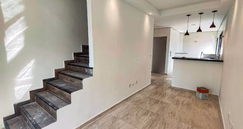 Sobrado com 3 Quartos Aviação na Praia Grande/SP