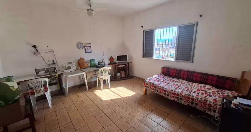 Kitnet MOBILIADO à venda no Boqueirão em Praia Grande/SP