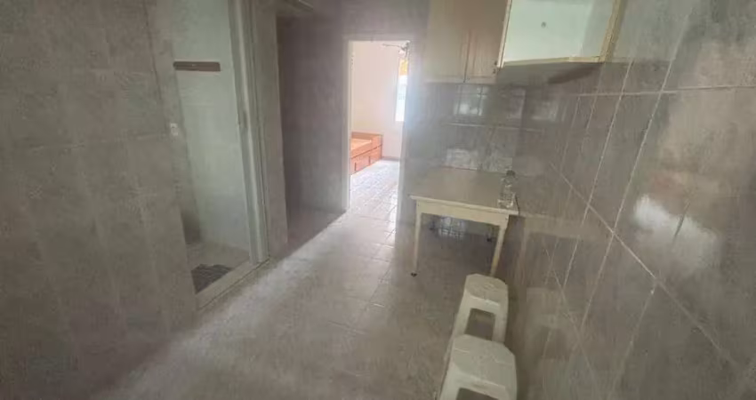 Apartamento para locação na guilhermina – 1 quarto e 1 vaga, a 250 metros da praia