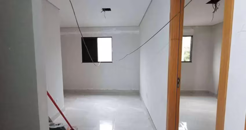 Casa sobreposta alta à venda em praia grande – 2 quartos 1 vaga e 58m²